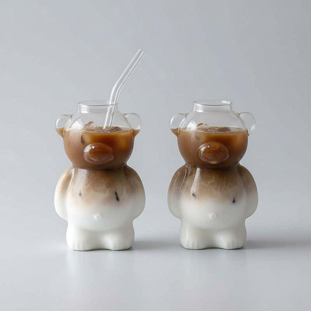 مج آيس كوفي زجاجي بتصميم دبدوب