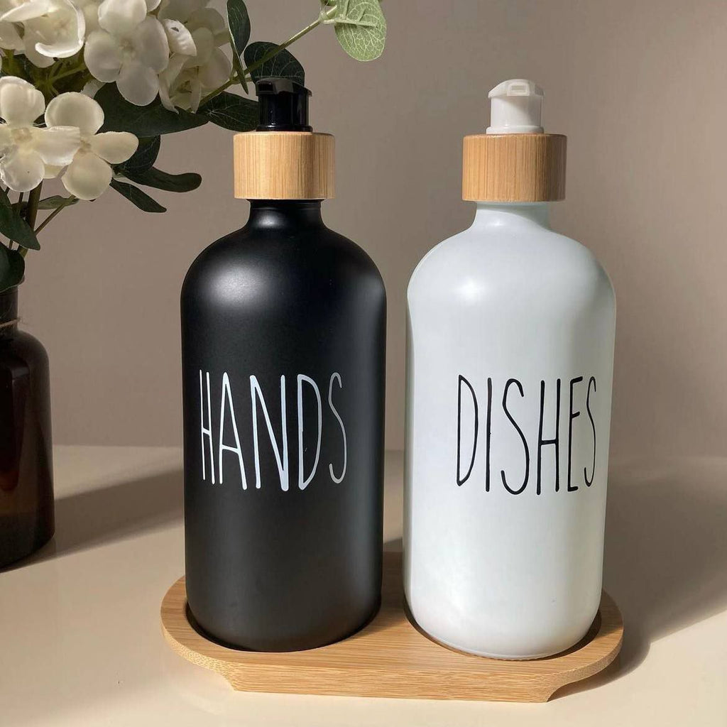 طقم دسبنسر صابون بحامل خشب