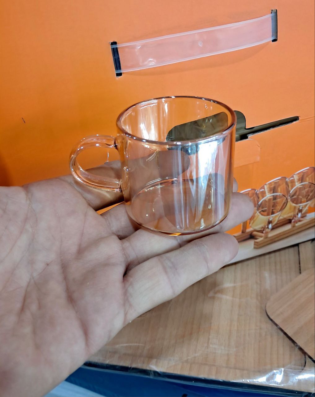 طقم شاي حراري بايركس (براد + ٦ مجات بالحامل)