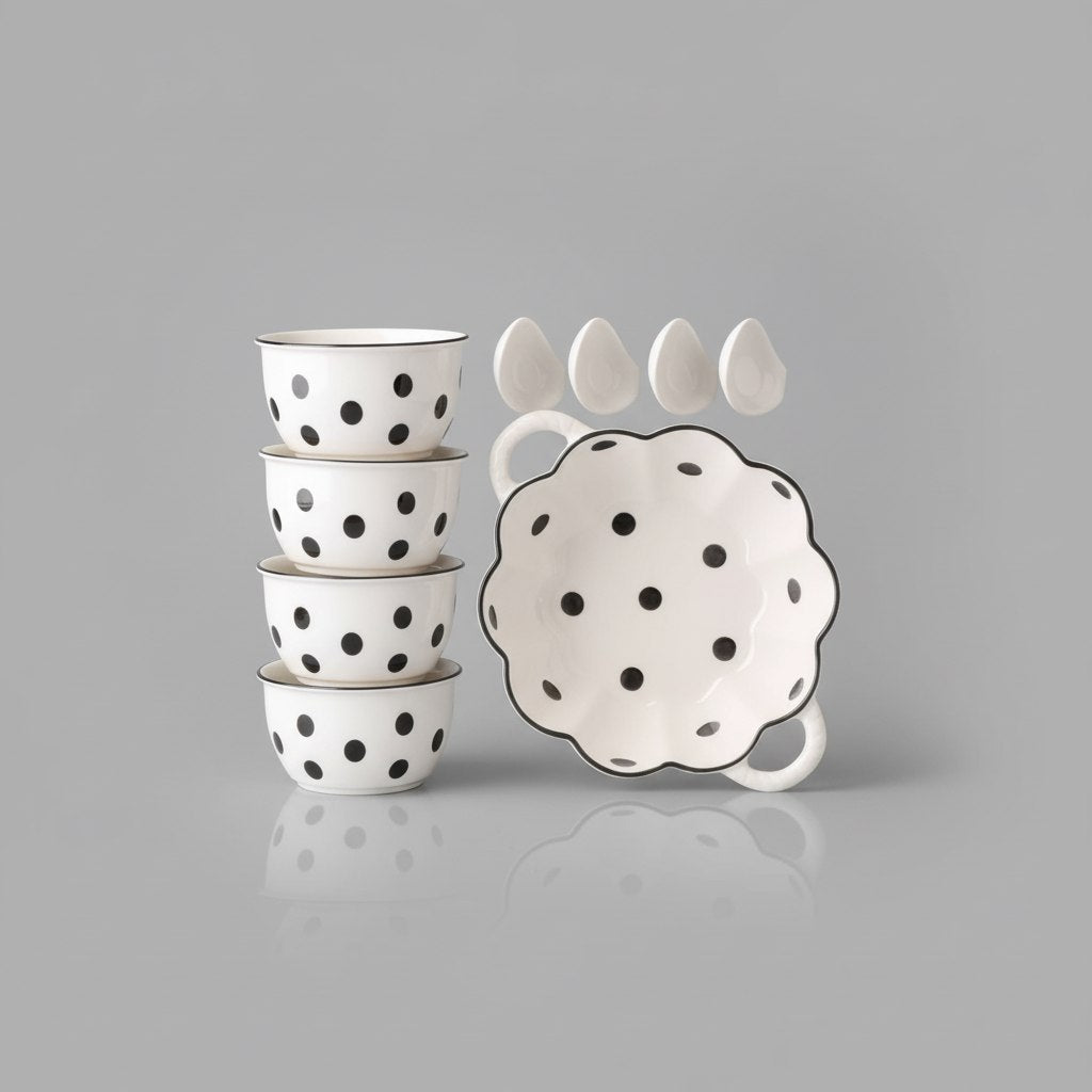 طقم بولات بورسلين منقط ٩ قطع