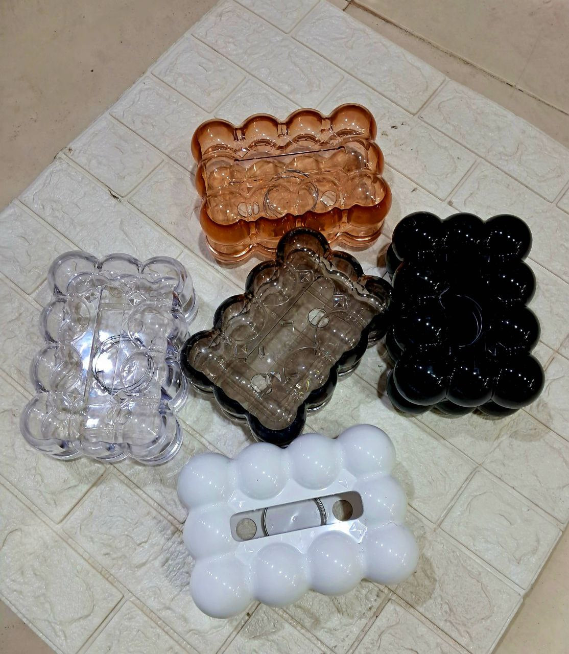 علبة مناديل اكريلك بابلز