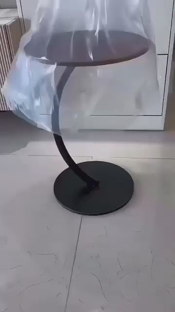 طاولة جانبية مدورة خشب x معدن