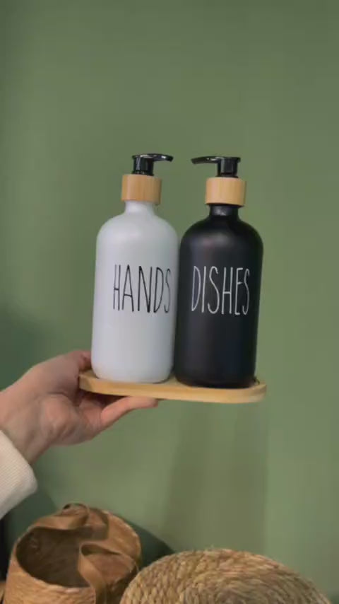 طقم دسبنسر صابون بحامل خشب